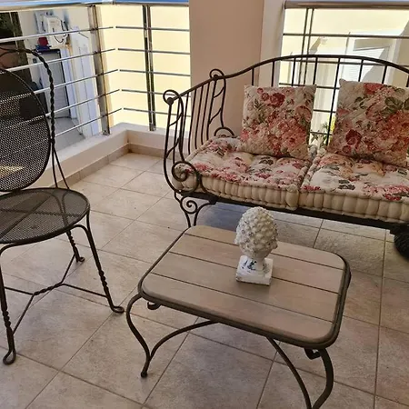 Dioni Luxury With Private Entrance Karavomylos