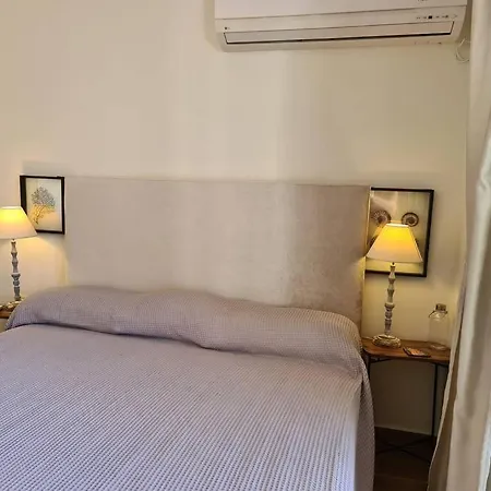 Dioni Luxury With Private Entrance Apartment Karavomylos