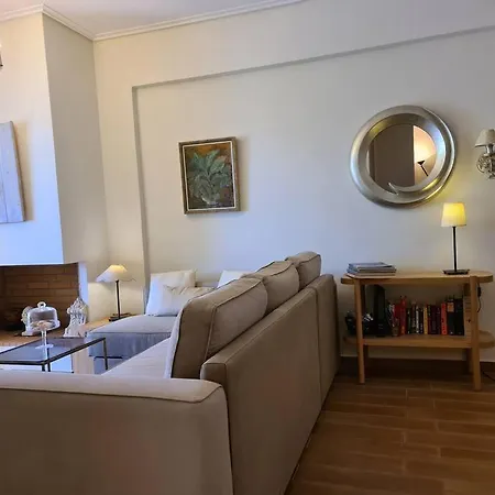 Dioni Luxury With Private Entrance Apartment